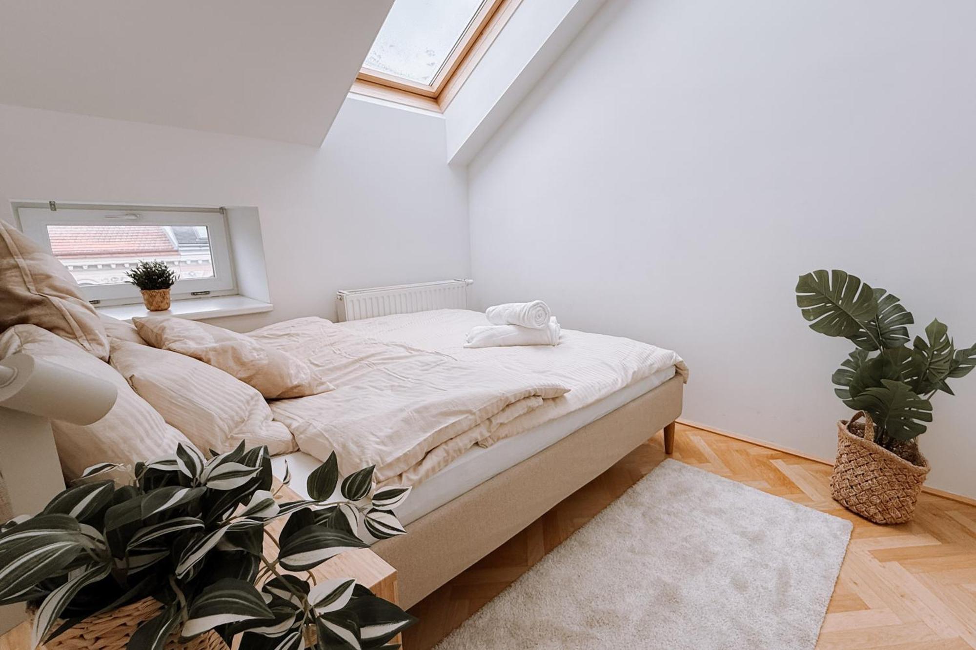 90Qm, 3 Bedrooms, Near Schoenbrunn, Balcony - Axara Housing Вена Экстерьер фото